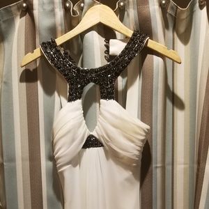 Beautiful prom/formal dress!